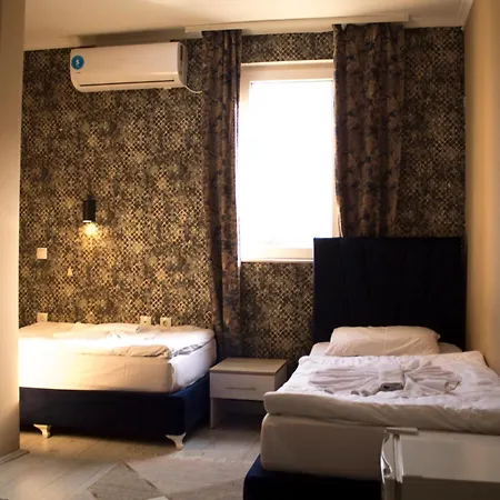 Hotel In The Heart Of Old Bazaar With Private Parking 3*