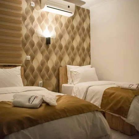 In The Heart Of Old Bazaar With Private Parking מלון 3*