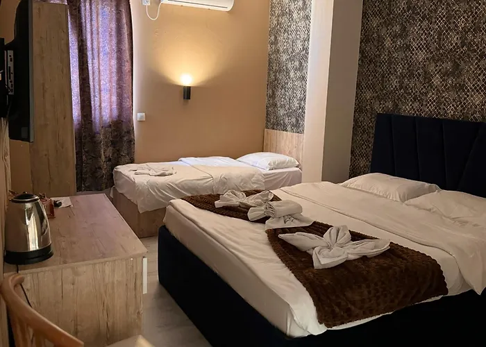 Hotel In The Heart Of Old Bazaar With Private Parking 3*